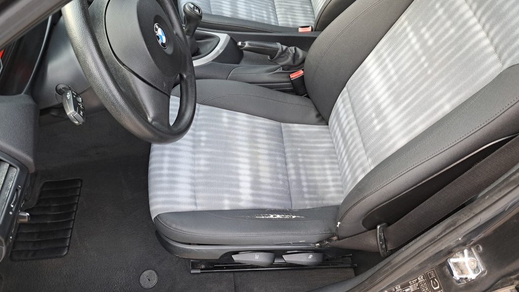 curatare spalare tapiterie canapele saltele igienizare spalatorie clean spot oradea