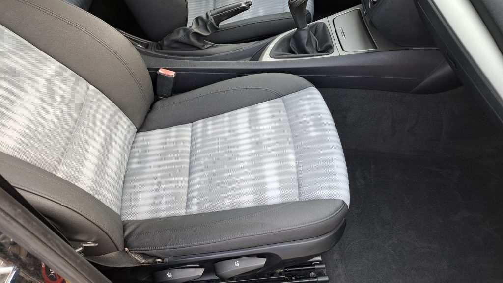 spalatorie cu aburi spalare tapiterie canapele saltele igienizare spalatorie clean spot oradea