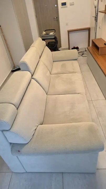 Colțar extensibil curățat și igienizat profesional în Oradea